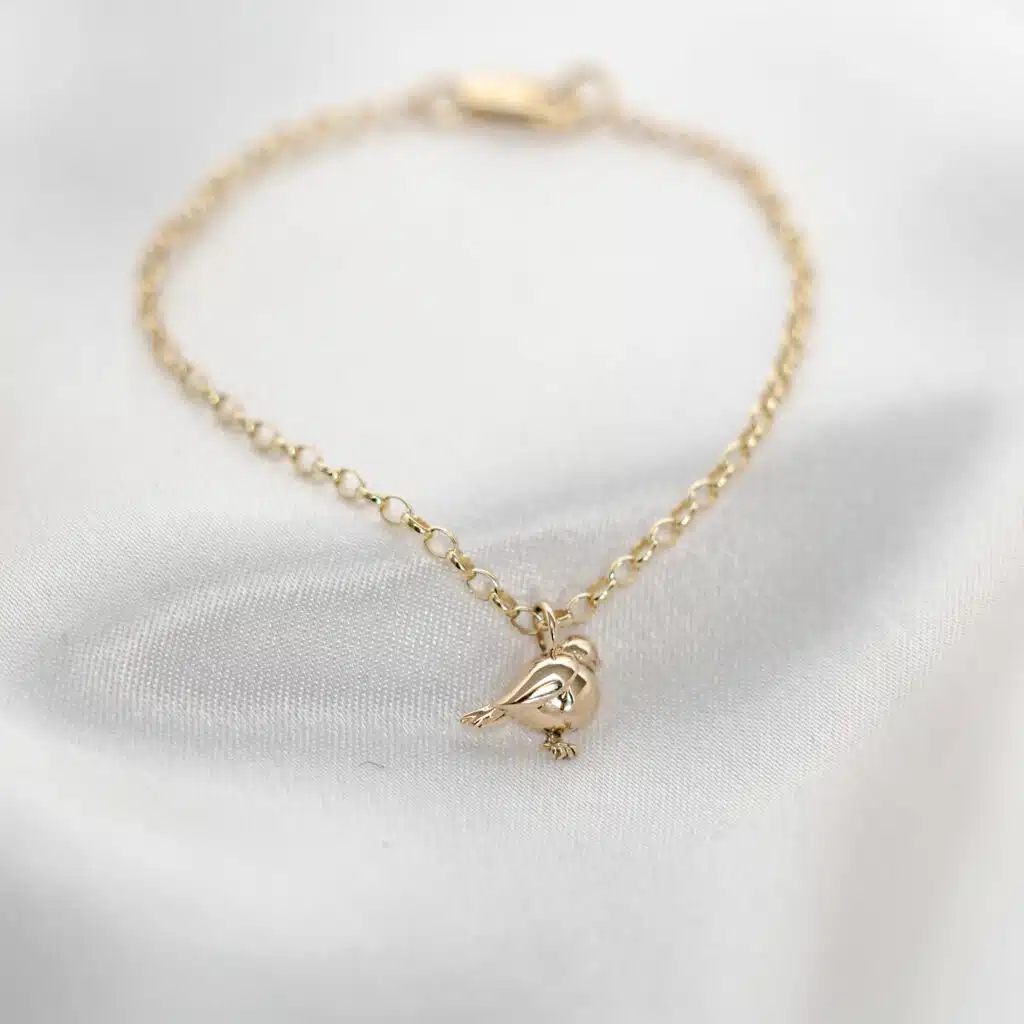 Wee Winter Robin_9ct Yellow Gold Bracelet