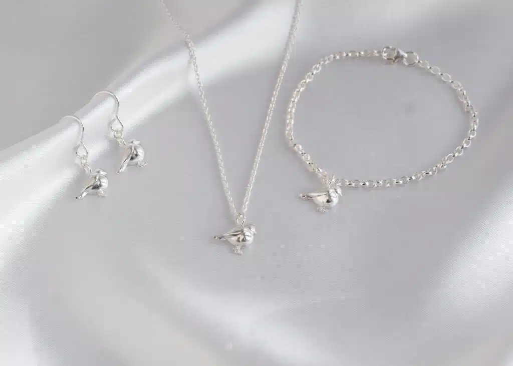 Winter Robin Silver Collection Necklace Bracelet Hook Earrings